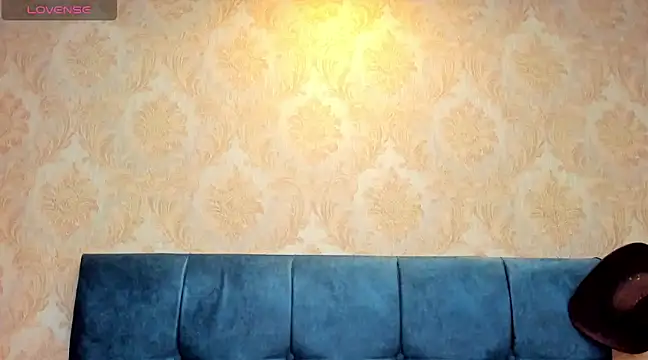 Snapshot of CintiaWalker chatting on February 2025 12:36:02 PM CintiaWalker online show from February 2025 12:36:02 PM