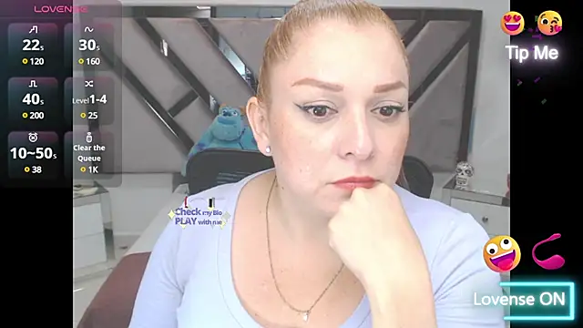 Snapshot of natalia5560 chatting on March 2025 02:15:02 PM natalia5560 online show from March 2025 02:15:02 PM