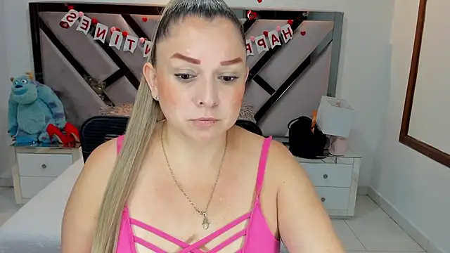 Snapshot of natalia5560 chatting on September 2025 12:08:02 PM natalia5560 online show from September 2025 12:08:02 PM
