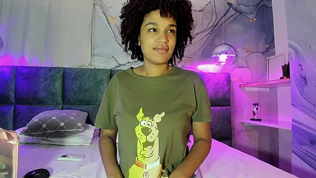 loladupont online show from March 2025 11:47:02 AM