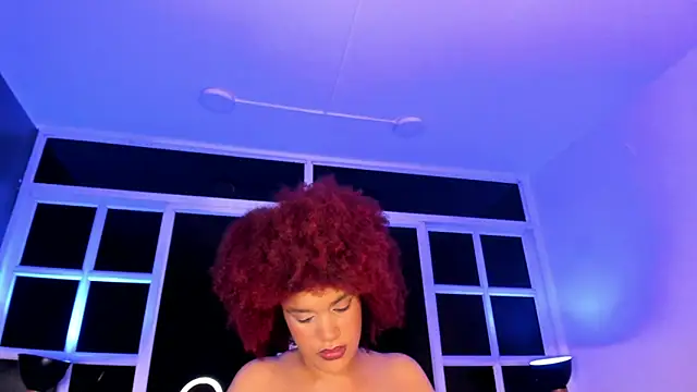 Snapshot of loladupont chatting on May 2026 03:12:02 AM loladupont online show from May 2026 03:12:02 AM