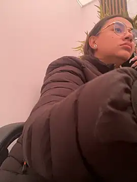 michell boobs  online show from November 2025 01:44:02 PM