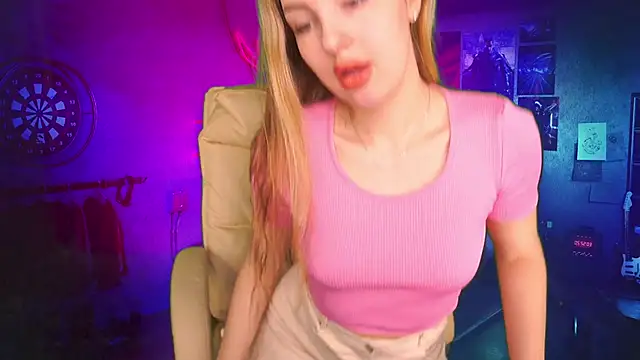 Snapshot of LexxiJoy chatting on March 2025 07:31:02 AM LexxiJoy online show from March 2025 07:31:02 AM