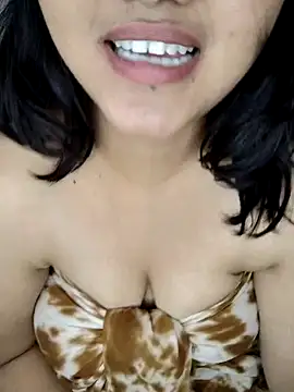 Snapshot of Riya_Stream01 chatting on February 2025 01:25:02 AM Riya Stream01 online show from February 2025 01:25:02 AM