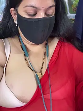 FlatVincy4 online show from October 2025 05:11:01 PM