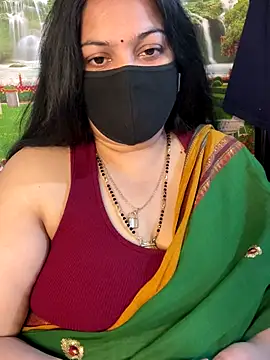 FlatVincy4 online show from October 2025 09:07:01 AM