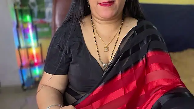 FlatVincy4 online show from January 2026 06:33:02 PM