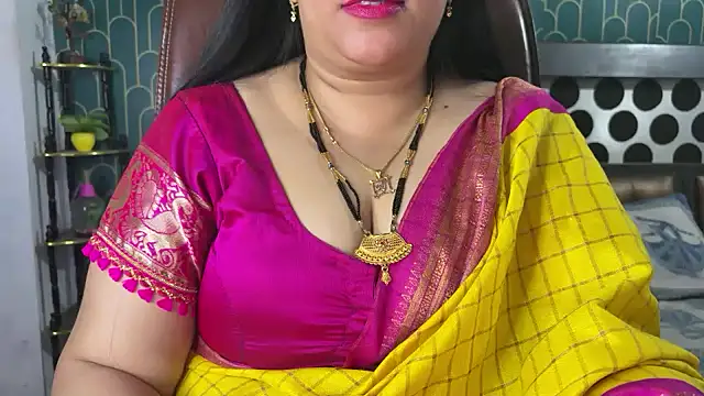 FlatVincy4 online show from February 2026 04:57:02 PM