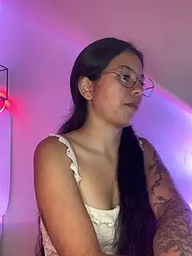 Snapshot of Rosita_forever_ chatting on January 2025 06:02:01 PM Rosita forever online show from January 2025 06:02:01 PM