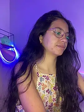 Snapshot of Rosita_forever_ chatting on February 2025 01:11:02 PM Rosita forever online show from February 2025 01:11:02 PM