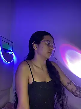 Snapshot of Rosita_forever_ chatting on February 2025 07:21:01 PM Rosita forever online show from February 2025 07:21:01 PM