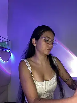 Snapshot of Rosita_forever_ chatting on February 2025 05:50:02 PM Rosita forever online show from February 2025 05:50:02 PM