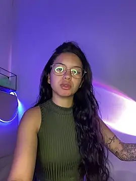 Snapshot of Rosita_forever_ chatting on February 2025 01:10:02 PM Rosita forever online show from February 2025 01:10:02 PM