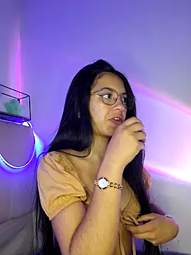 Snapshot of Rosita_forever_ chatting on March 2025 01:07:01 PM Rosita forever online show from March 2025 01:07:01 PM