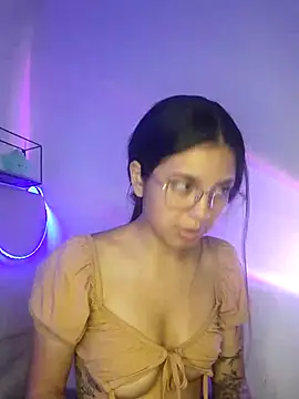 Snapshot of Rosita_forever_ chatting on March 2025 04:11:01 PM Rosita forever online show from March 2025 04:11:01 PM