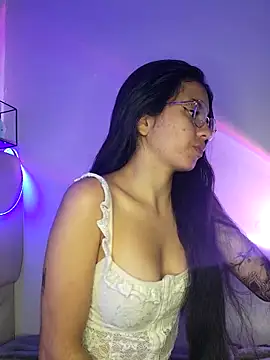 Snapshot of Rosita_forever_ chatting on March 2025 03:48:02 PM Rosita forever online show from March 2025 03:48:02 PM