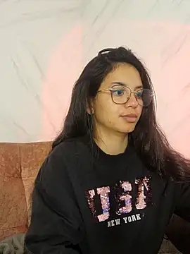 Snapshot of Rosita_forever_ chatting on March 2025 07:57:01 AM Rosita forever online show from March 2025 07:57:01 AM