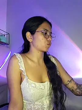 Snapshot of Rosita_forever_ chatting on March 2025 06:31:01 PM Rosita forever online show from March 2025 06:31:01 PM
