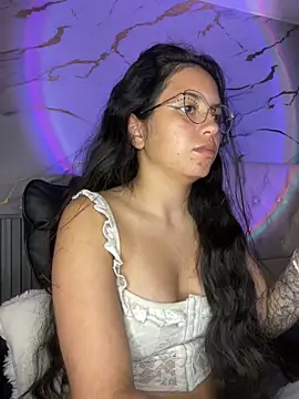 Snapshot of Rosita_forever_ chatting on October 2025 12:09:02 AM Rosita forever online show from October 2025 12:09:02 AM
