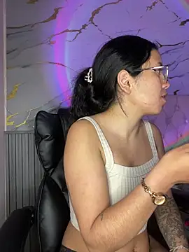 Snapshot of Rosita_forever_ chatting on October 2025 02:53:01 AM Rosita forever online show from October 2025 02:53:01 AM