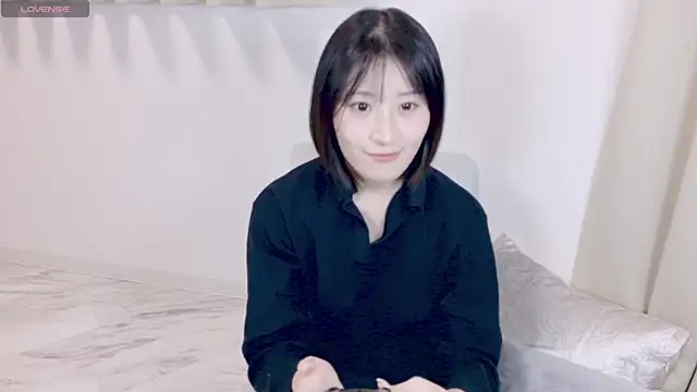 UYU man online show from February 2025 04:29:01 PM