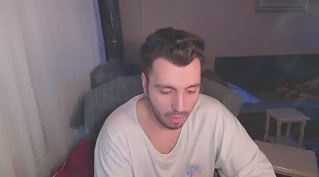 handsomeee04 online show from March 2025 09:51:02 PM