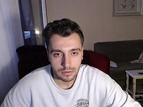 handsomeee04 online show from September 2025 04:10:02 PM