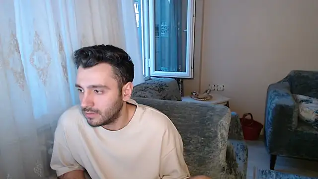 handsomeee04 online show from May 2026 11:34:04 PM
