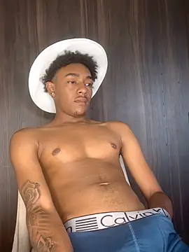 Boy cock18 online show from September 2025 08:25:01 PM