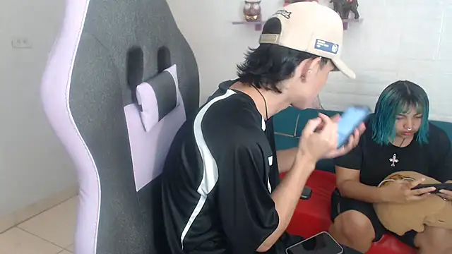 andy dan18 online show from November 2025 03:34:01 PM