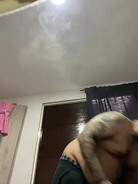 El Titan1998 online show from December 2024 09:22:01 PM