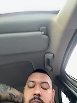 El Titan1998 online show from January 2026 02:44:01 PM