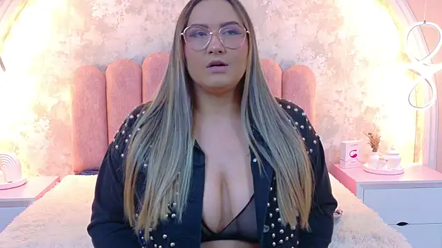 MiaLaurents online show from January 2026 04:04:02 AM