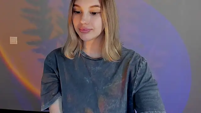 Snapshot of AngelicaKleee chatting on January 2025 08:50:01 AM AngelicaKleee online show from January 2025 08:50:01 AM