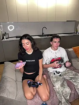 Alexiaa2006 online show from February 2026 08:02:01 PM