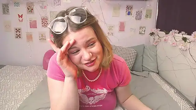 Snapshot of TessPleasure chatting on January 2025 10:50:02 AM TessPleasure online show from January 2025 10:50:02 AM