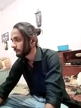 IamRentedBoybfriend online show from February 2025 05:44:01 PM