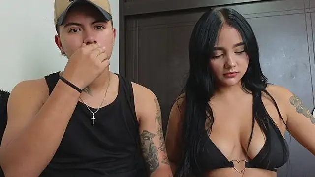 Snapshot of Thiago_x_Sahara chatting on March 2025 01:06:01 PM Thiago x Sahara online show from March 2025 01:06:01 PM