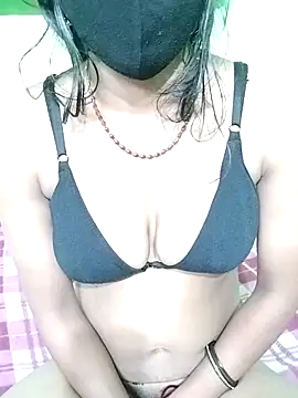 Snapshot of Coupleshow47 chatting on October 2025 10:43:02 PM Coupleshow47 online show from October 2025 10:43:02 PM