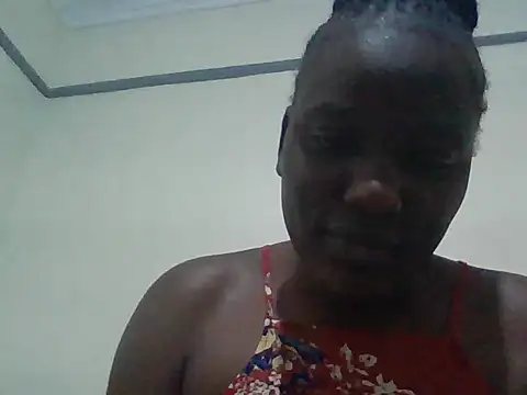 Snapshot of Sexymish25 chatting on November 2025 05:24:01 PM Sexymish25 online show from November 2025 05:24:01 PM