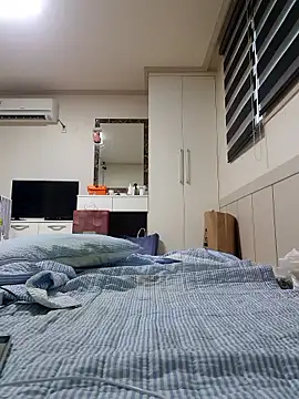 Snapshot of Lee0613 chatting on October 2025 09:38:01 PM Lee0613 online show from October 2025 09:38:01 PM