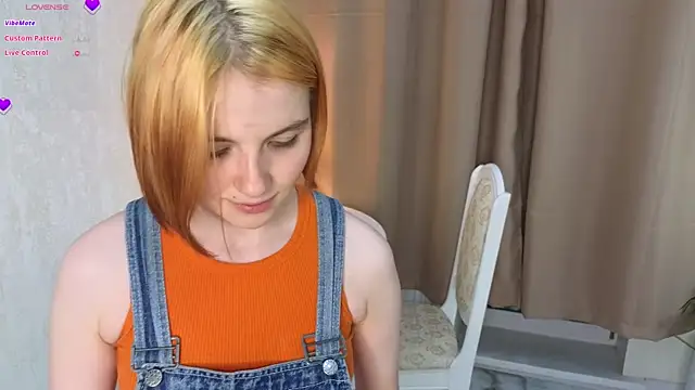 OhYumiYes online show from December 2024 08:25:02 PM