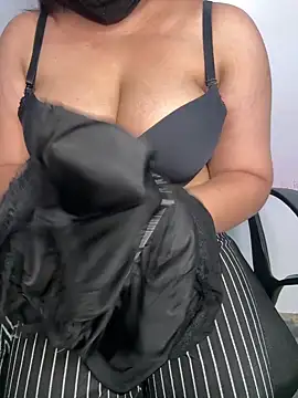 Snapshot of tanvihot2 chatting on April 2026 04:09:02 PM tanvihot2 online show from April 2026 04:09:02 PM
