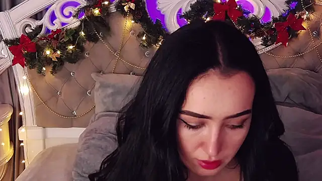 KimKhallifa online show from January 2026 06:18:02 AM