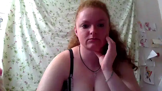 Snapshot of Rae_Jeannie chatting on May 2026 06:41:01 AM Rae Jeannie online show from May 2026 06:41:01 AM