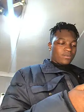 Redfucks333 online show from November 2025 04:46:01 PM