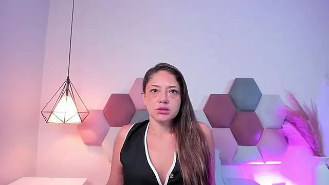 Snapshot of EloiseQuinn chatting on October 2025 01:04:02 PM EloiseQuinn online show from October 2025 01:04:02 PM