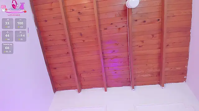 Snapshot of VenusEvans1 chatting on November 2025 03:15:02 PM VenusEvans1 online show from November 2025 03:15:02 PM