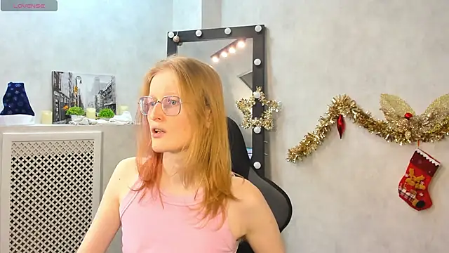 Snapshot of ElizabethHarpper chatting on January 2025 02:12:02 PM ElizabethHarpper online show from January 2025 02:12:02 PM