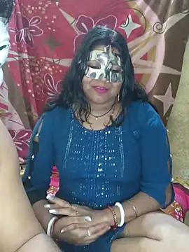 Hot muskaan online show from February 2025 02:13:02 PM